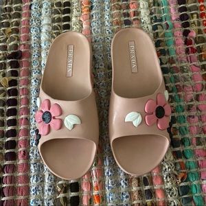 Prada slides
